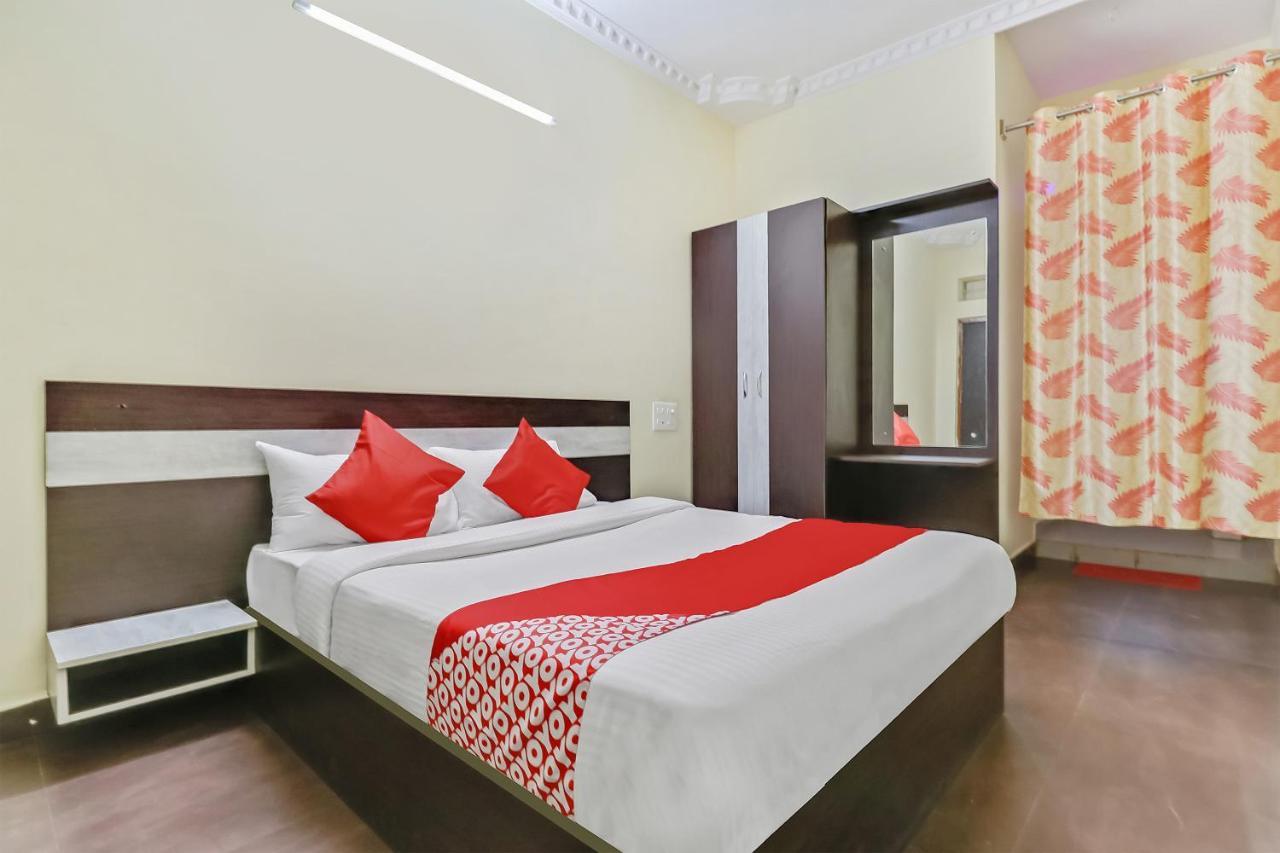 Oyo J P Palace Hotel Dod Ballapur Bagian luar foto