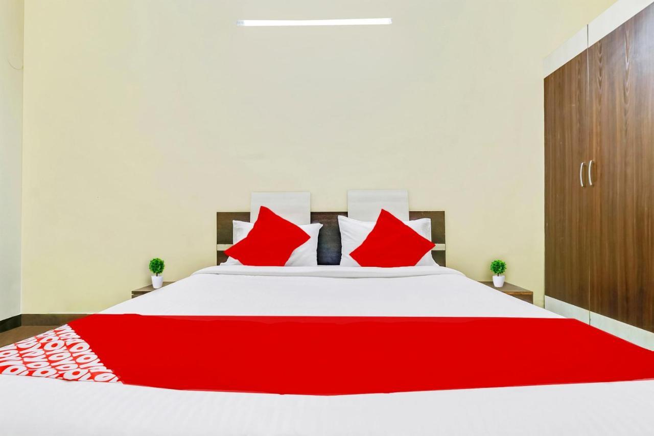 Oyo J P Palace Hotel Dod Ballapur Bagian luar foto