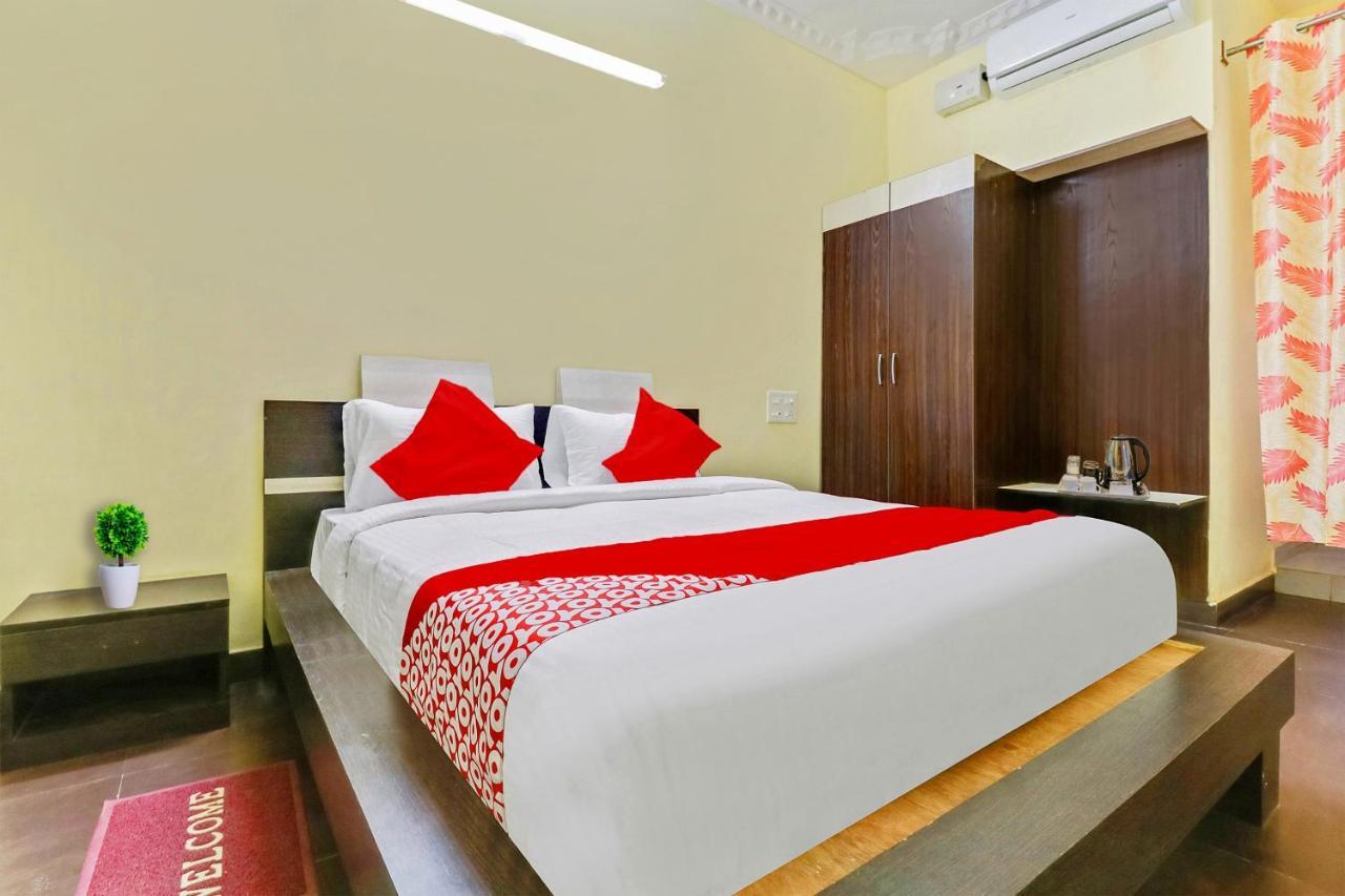Oyo J P Palace Hotel Dod Ballapur Bagian luar foto