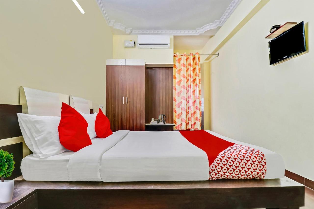 Oyo J P Palace Hotel Dod Ballapur Bagian luar foto