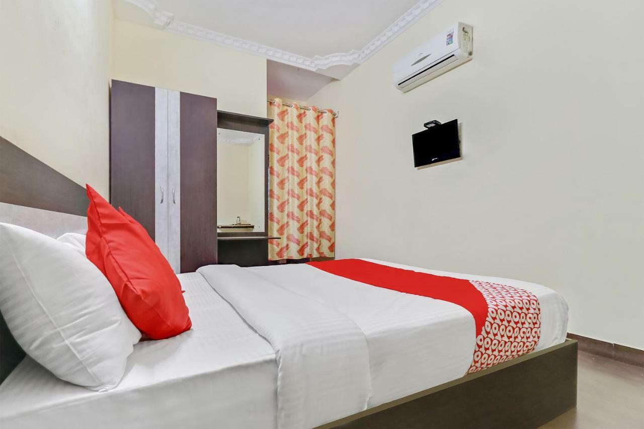 Oyo J P Palace Hotel Dod Ballapur Bagian luar foto